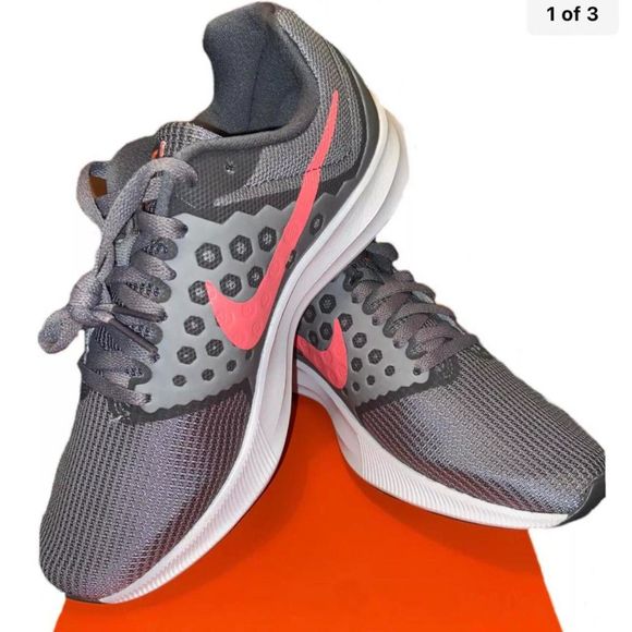 Nike | Womens | Downshifter 7 | Size 10 | Running Trainers | Color: 852466-001 - Picture 8 of 9
